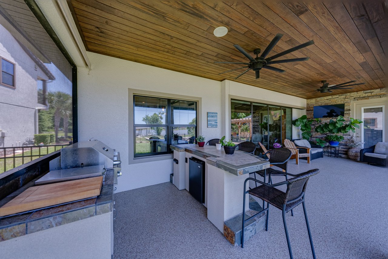 6743 Sunset Vista Way 