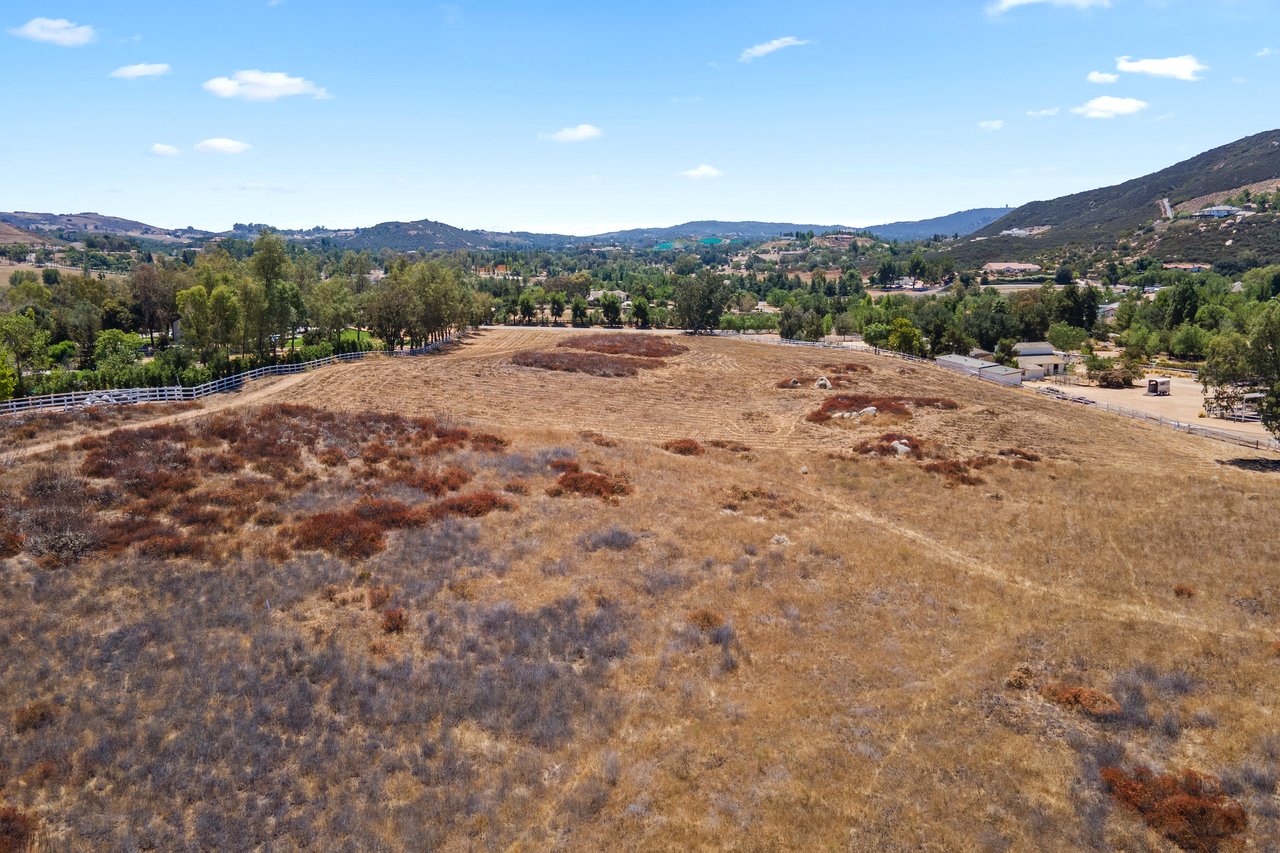19049 Vista De Cielo