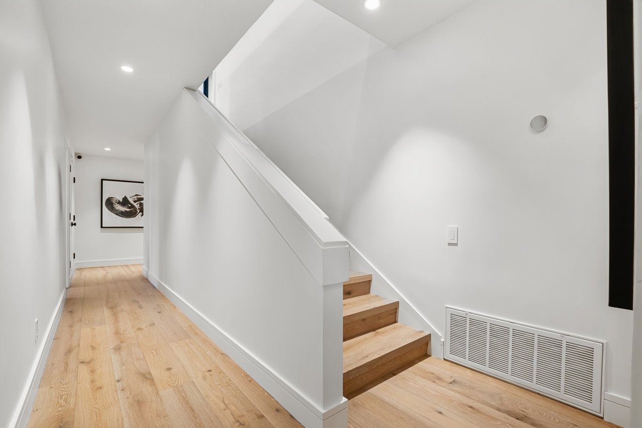 350 Deer Hollow Drive