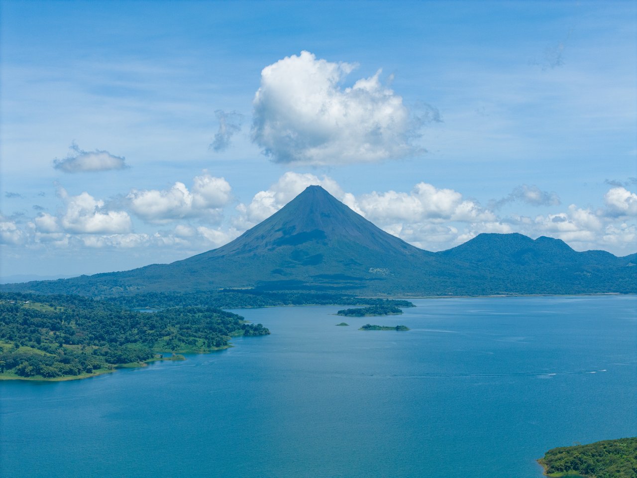 Rio Chiquito Ranch & Villas | 143-Hectare Ranch Estate with Villas, Forest & Full Infrastructure in Tilarán, Costa Rica