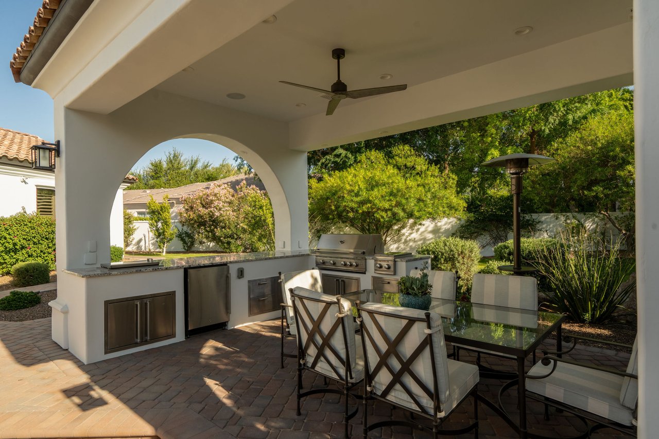 7115 E FOOTHILL Drive