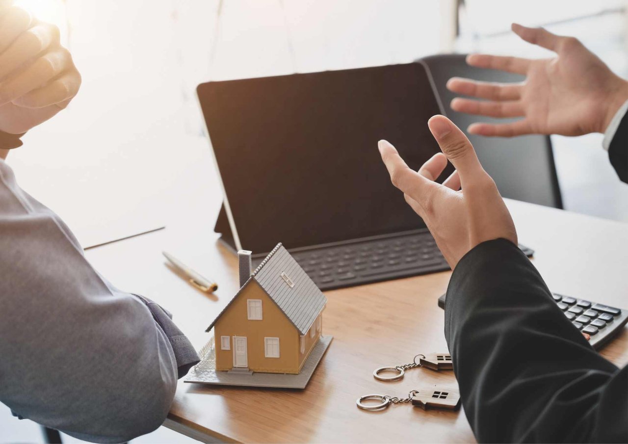 How to Make a Strong First Offer Without Overbidding