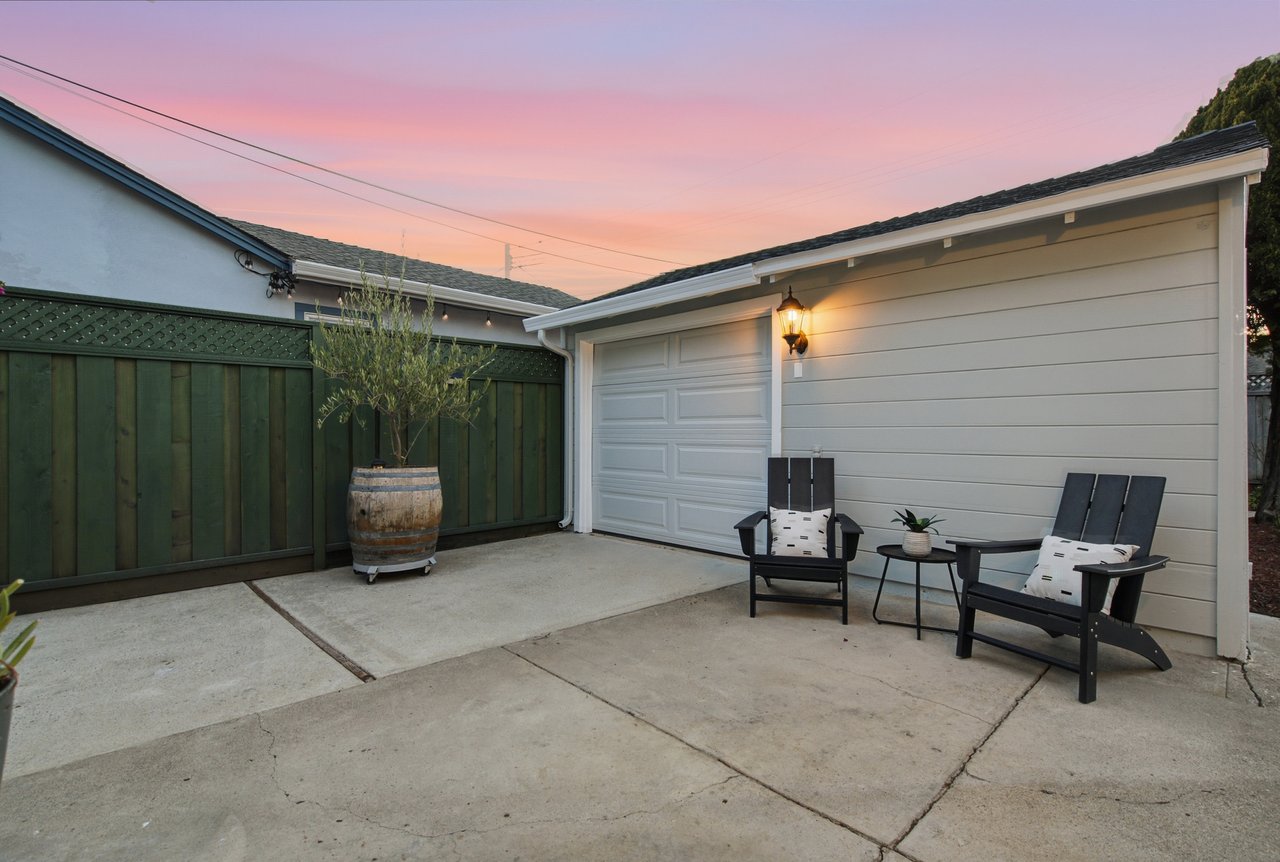 946 Los Padres Boulevard