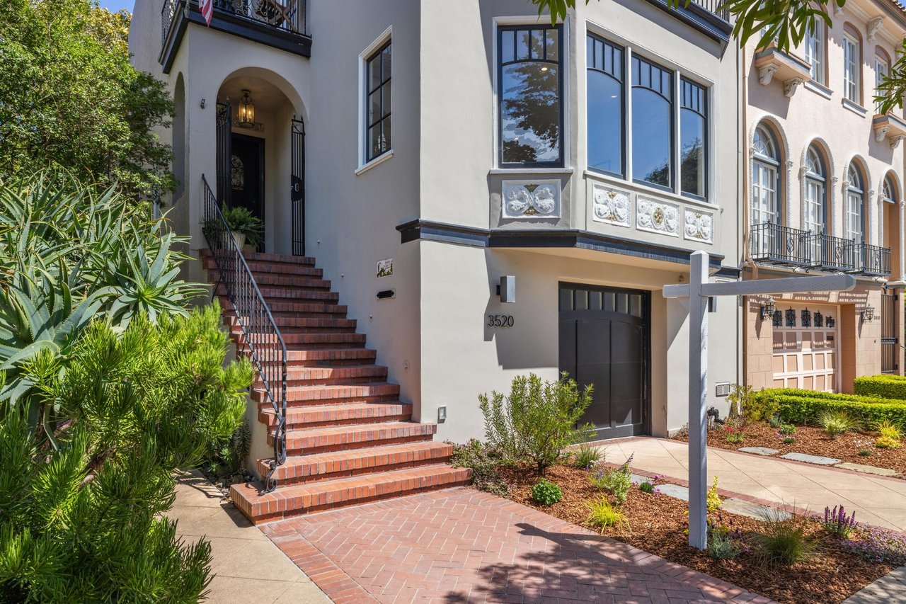 3520 Baker Street