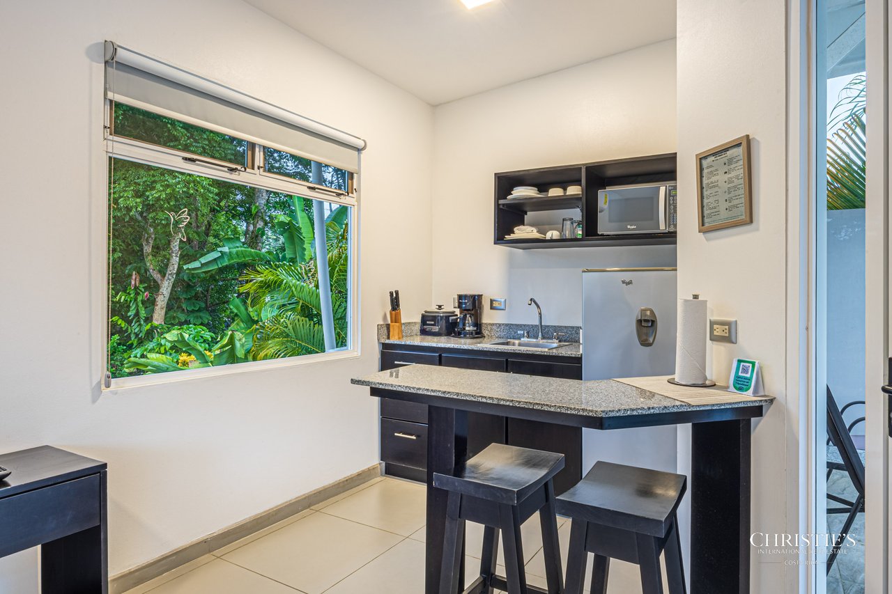 Uvita Paradise Hotel – Walk-to-Beach Boutique Hospitality Opportunity