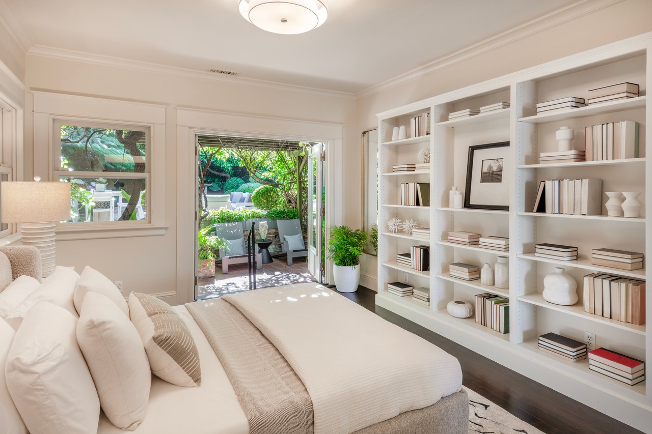 Jewel Box Home With Bridge Bay Views