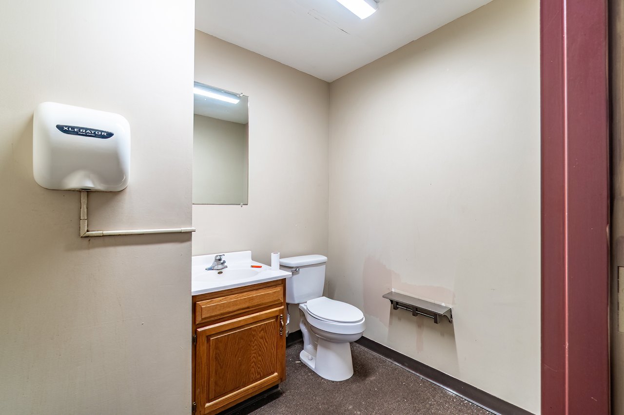 Ball State Greek House Goes to Public Auction