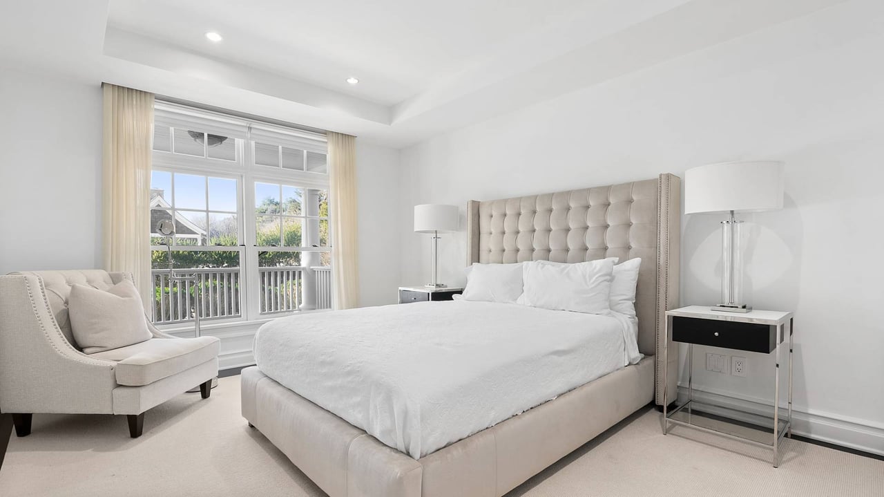 21 Surfside Dr