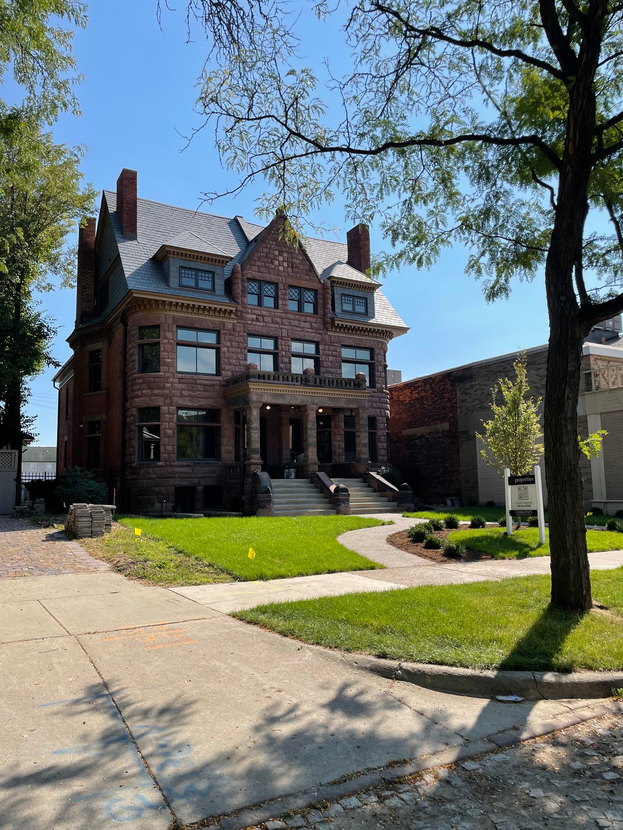 701 W. Canfield