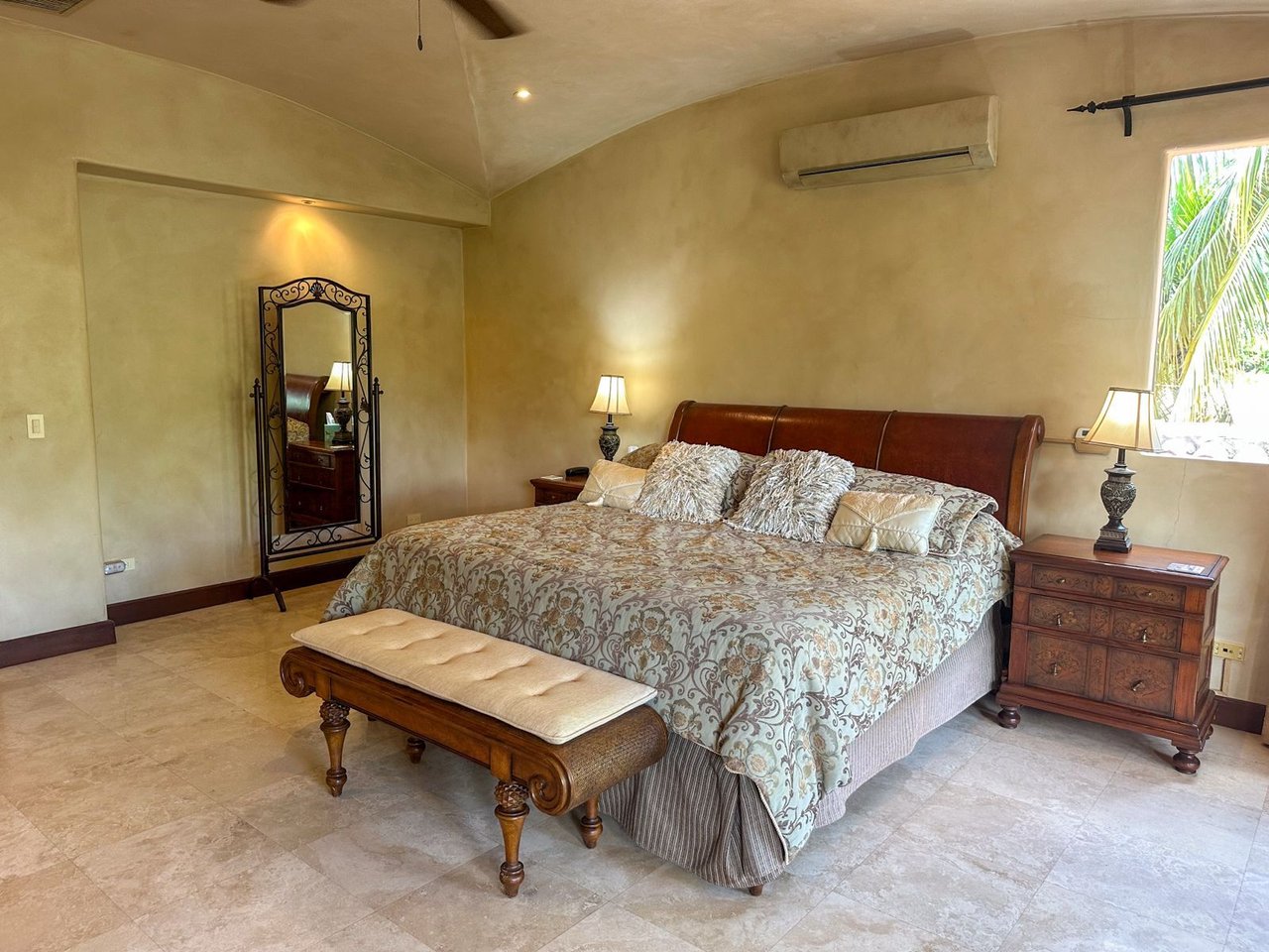 Villa Tuscana | Luxury Golf-Front Tuscan-Style Estate in Hacienda Pinilla