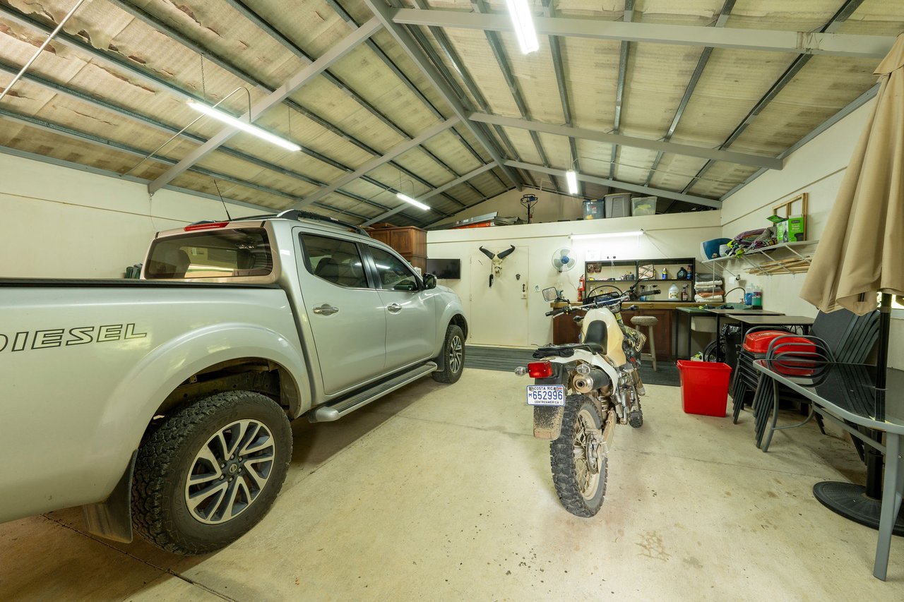 CASA TRANQUILA IN LAGUNAS – HOME, GUEST SUITE, SALON, AND GARAGE WITH WORKSHOP