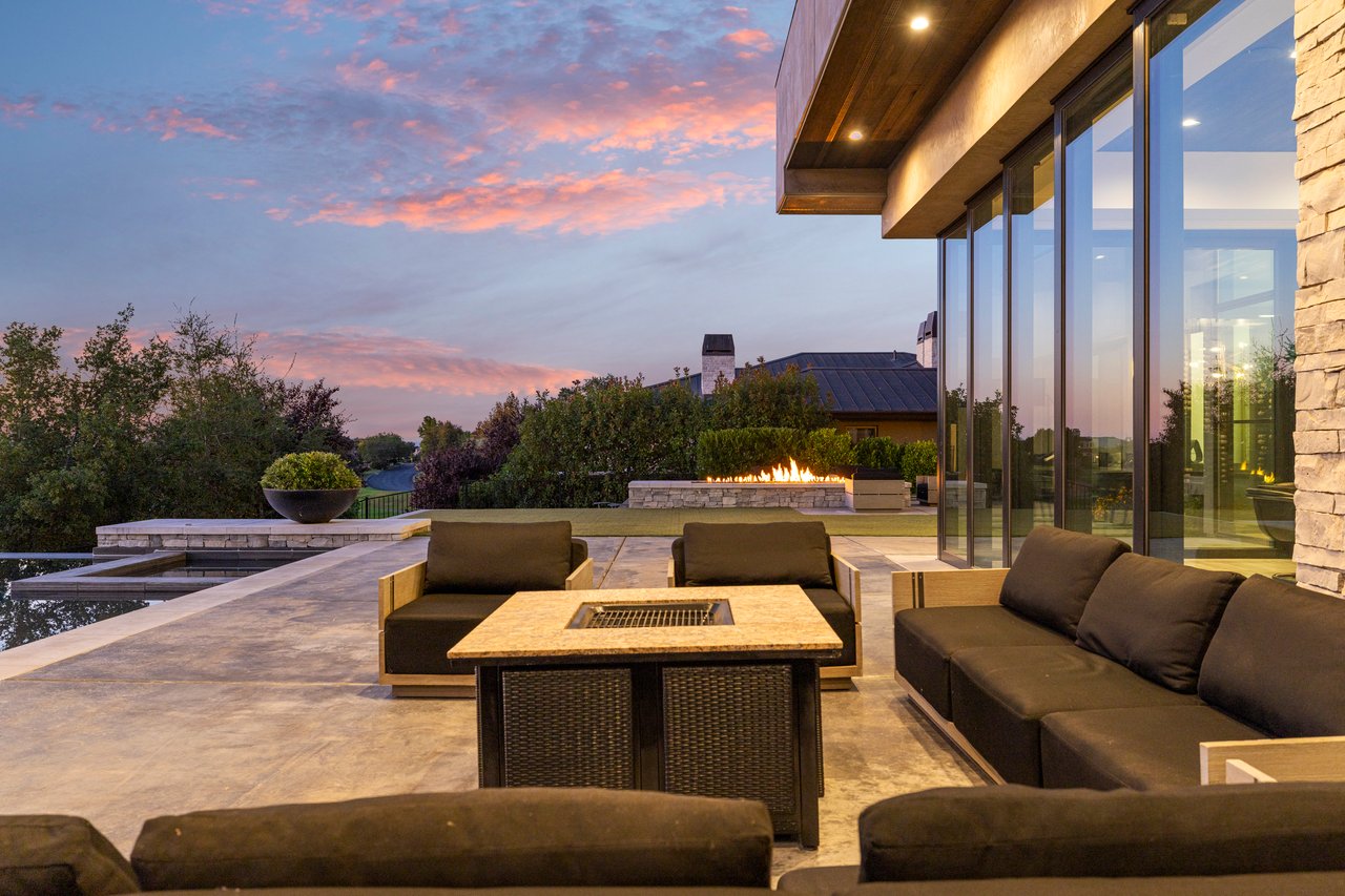 4573 Greenview Drive