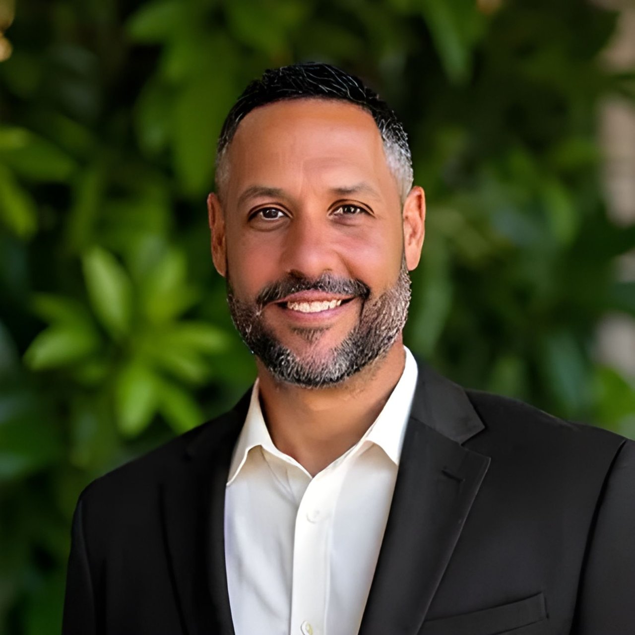 Jeff Mones St. Petersburg, FL Real Estate Agent Headshot
