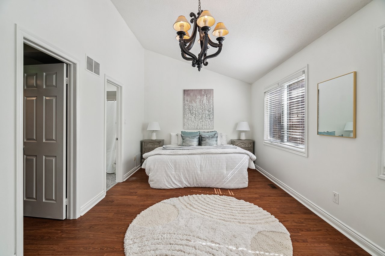 Spacious 3 Bedroom Townhome in College Park