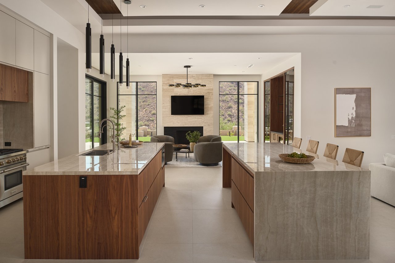 9619 N SOLITUDE Canyon