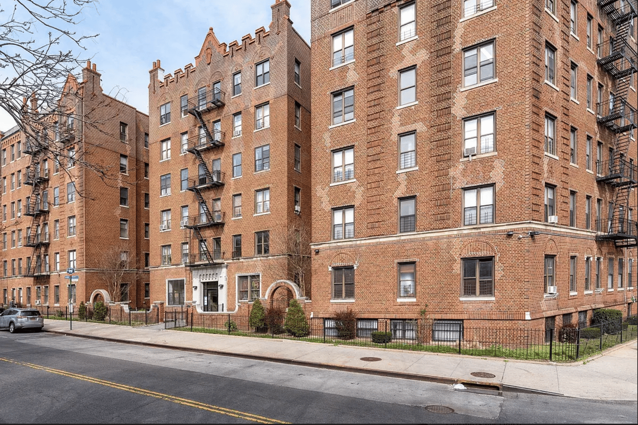 921 Washington Avenue #209