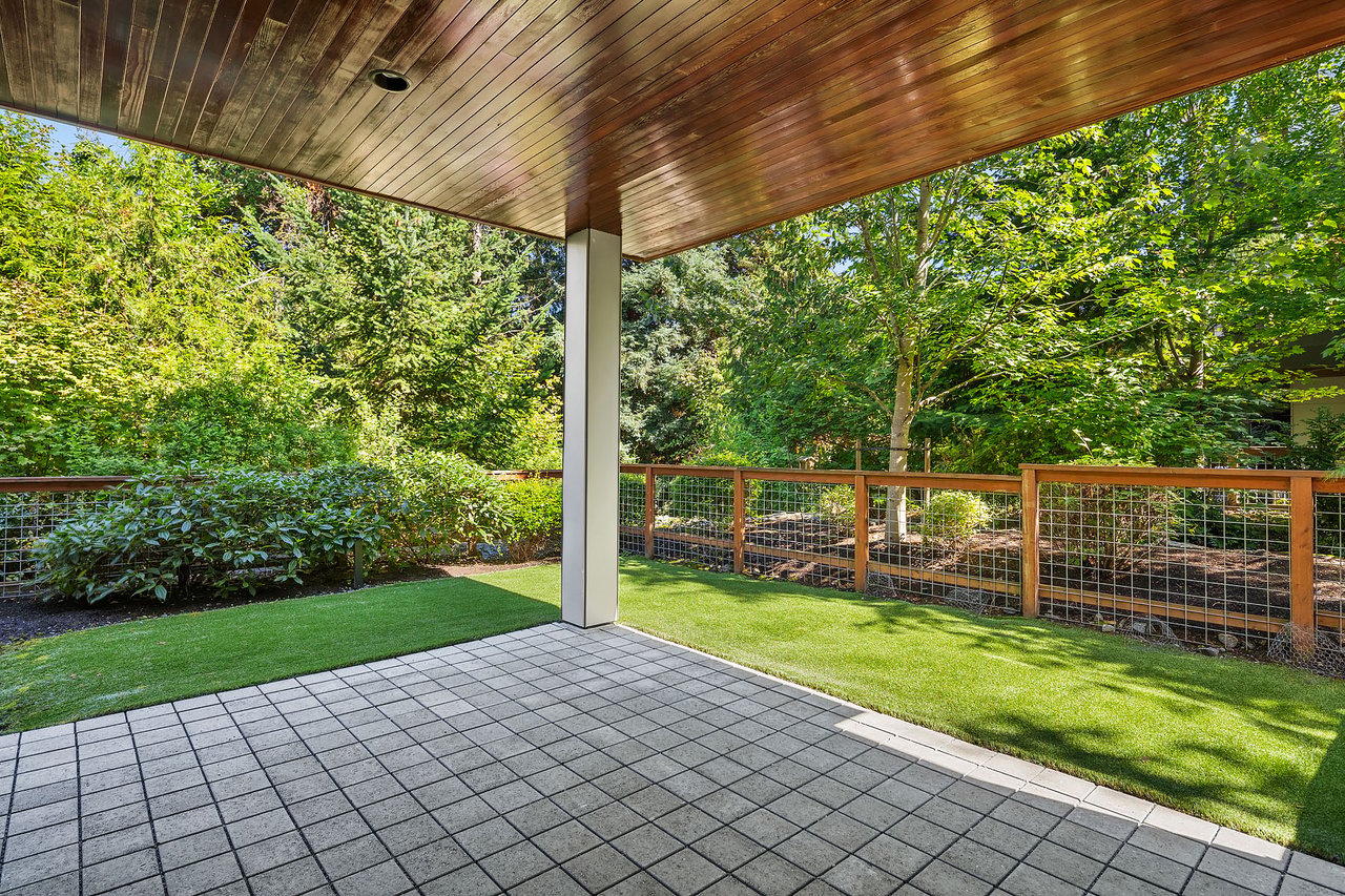 8270 SE 31st Street, Mercer Island