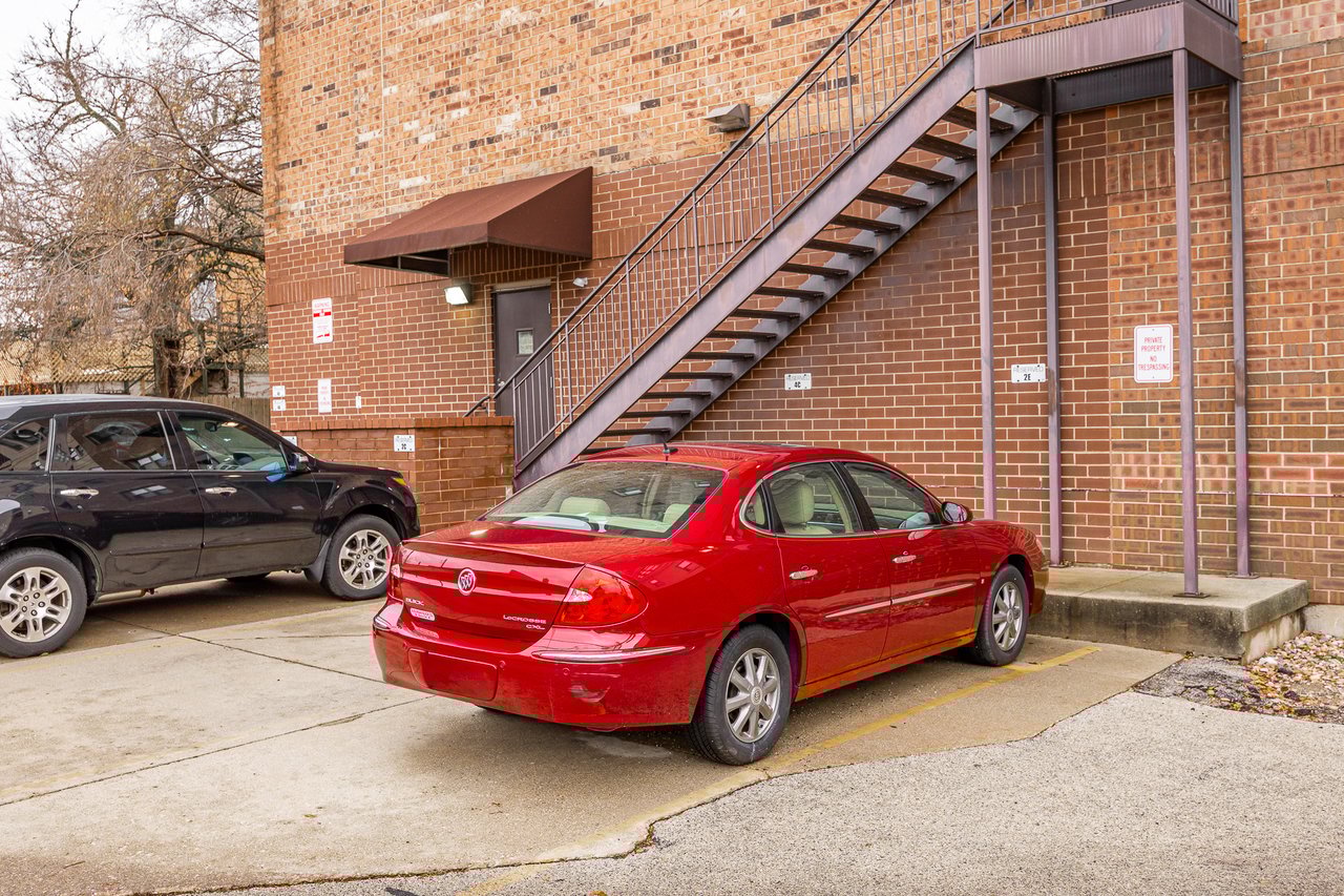 4929 Forest Ave, Unit 2E, Downers Grove