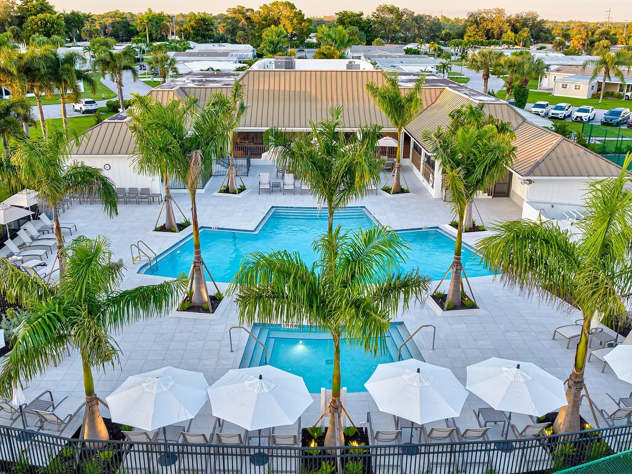 Helios Residences Naples