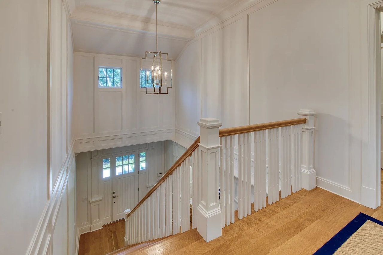 74 Sandy Hollow Rd