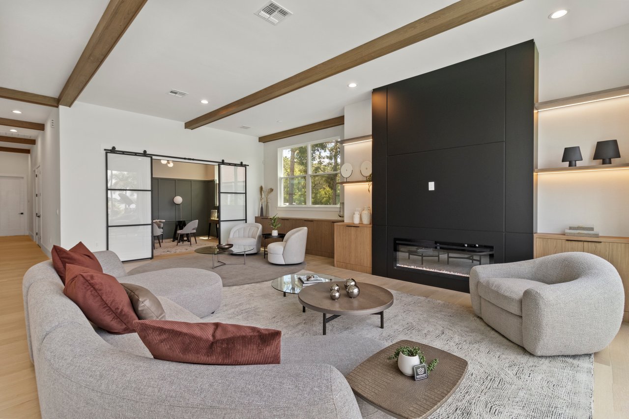 7706 Ficquette Rd- Windermere