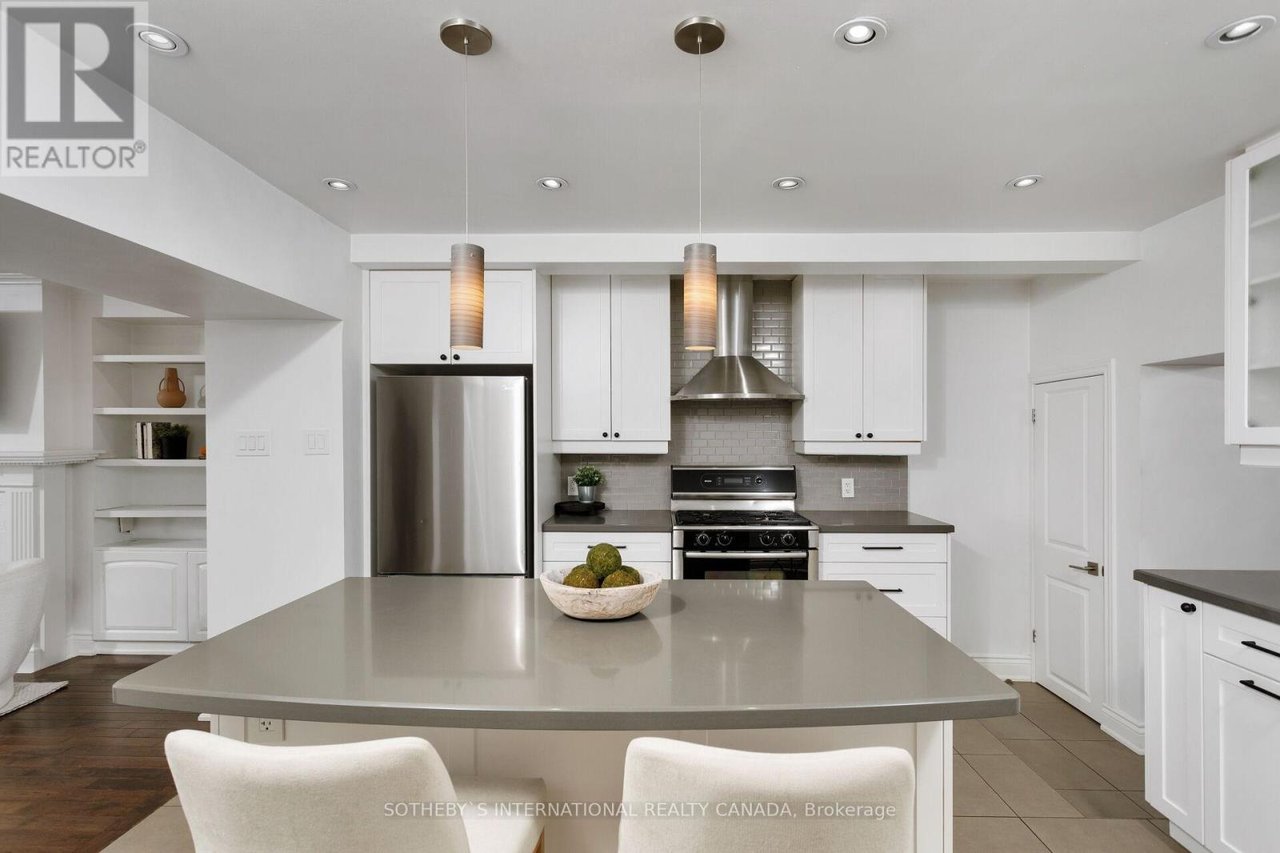 78 Runnymede Rd