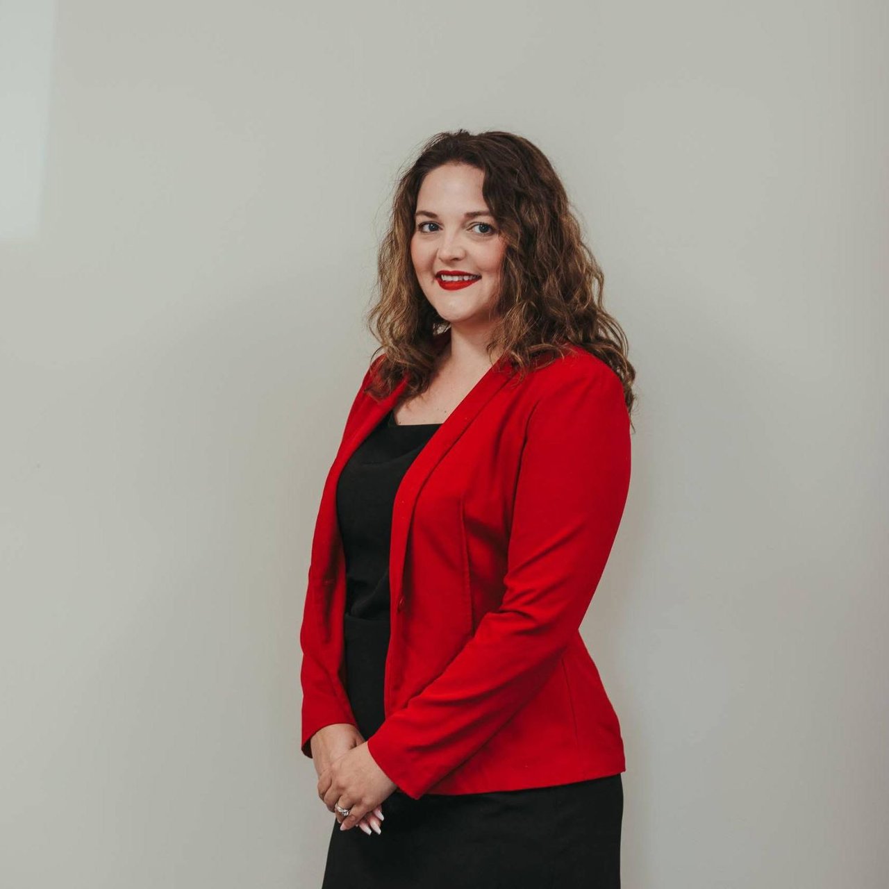 Laura Corpe Roscommon, MI Real Estate Agent Headshot