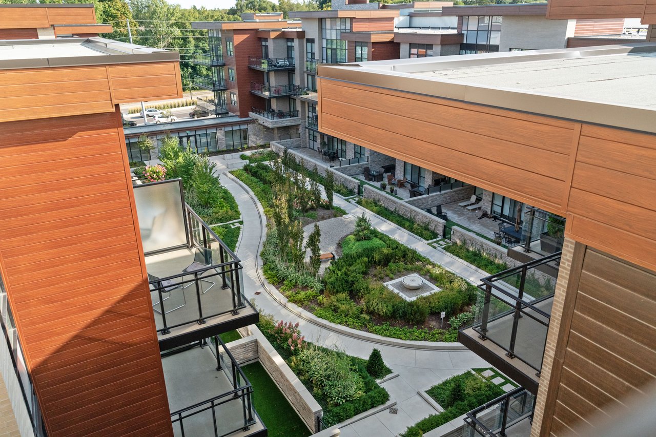 GR17-1575 Lakeshore Rd W