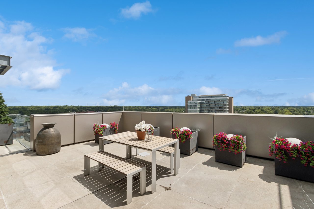 221 E College St Unit: Nos. 1301 +1302