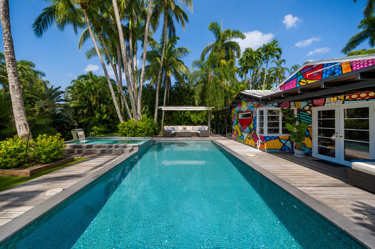 238 E San Marino Drive