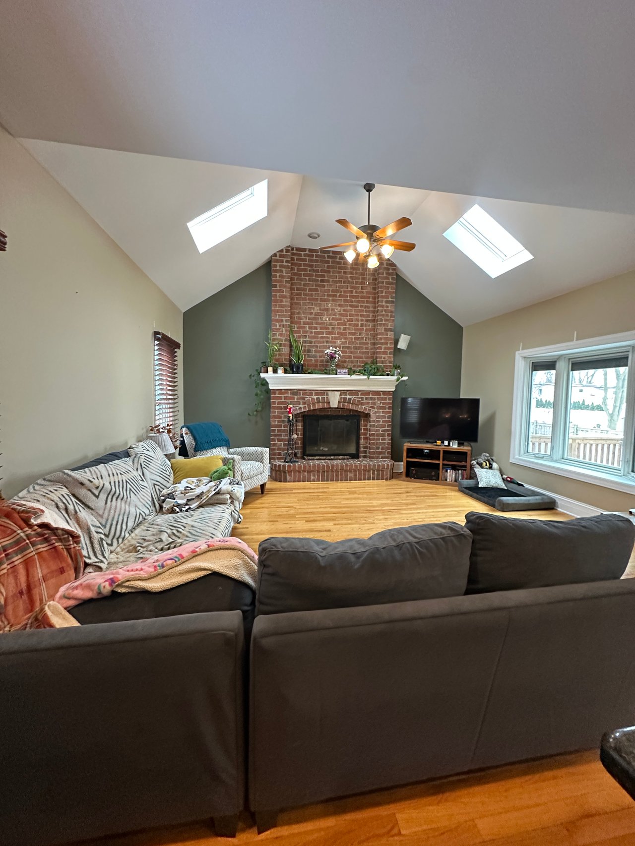 4001 Washington St, Downers Grove