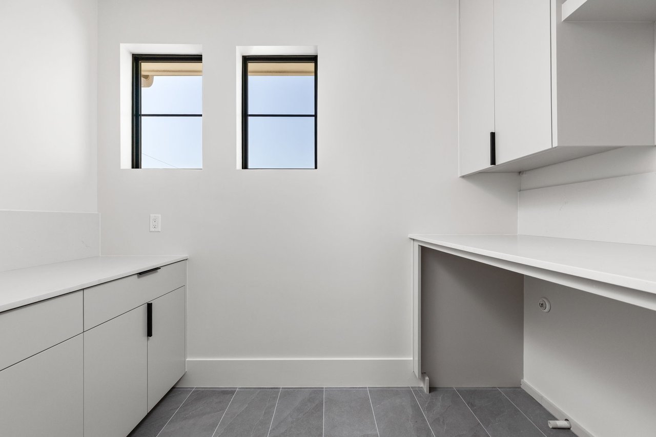 Forest Hills Residence