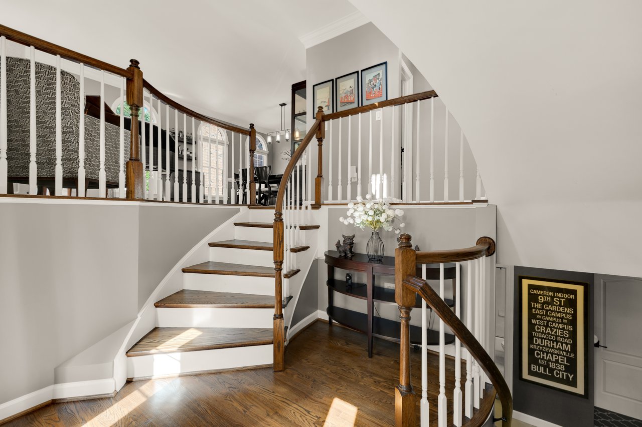 End-unit Falls Church City Townhouse