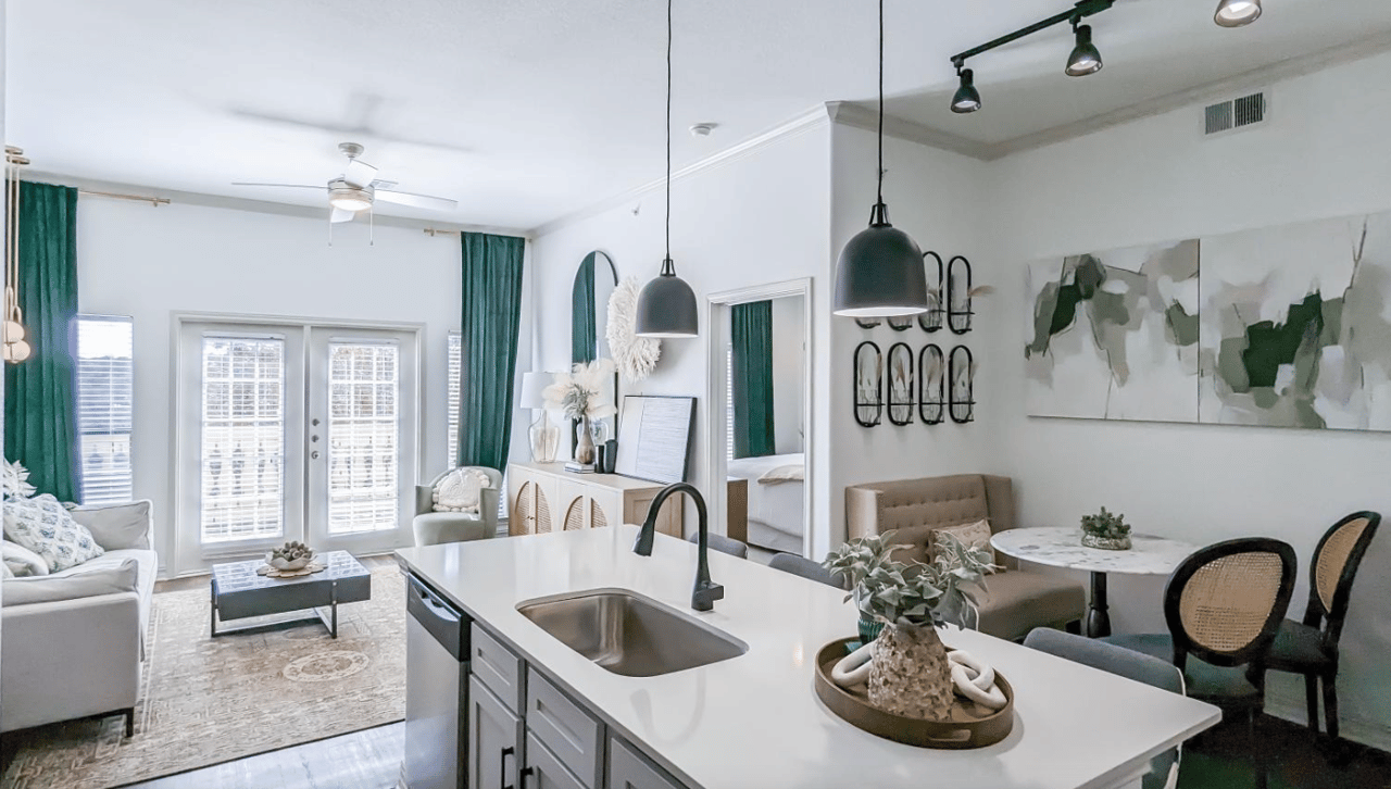 Apply today and enjoy 8 weeks free PLUS an additional $1500 Look & Lease Special