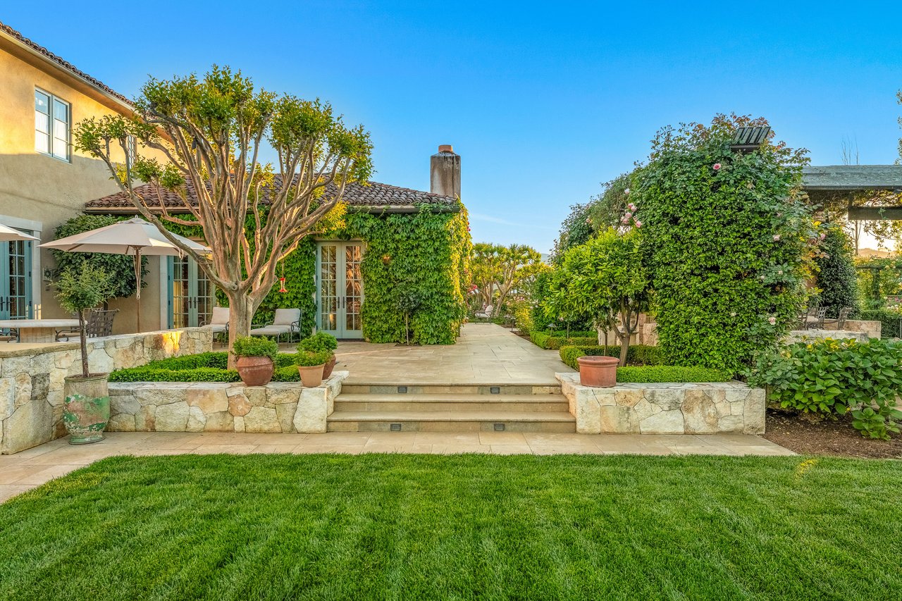 Mills Lane, St. Helena