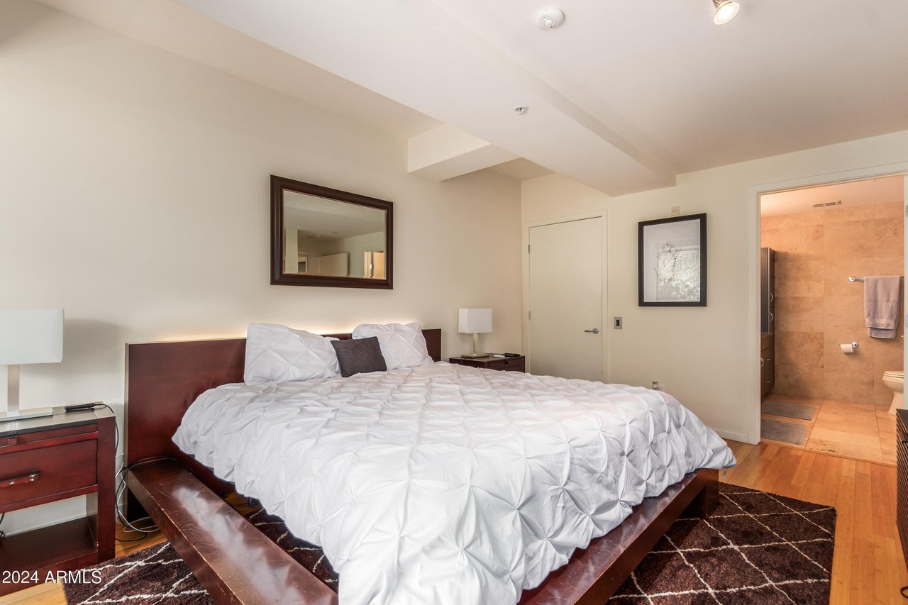 7137 E Rancho Vista Dr, #4005