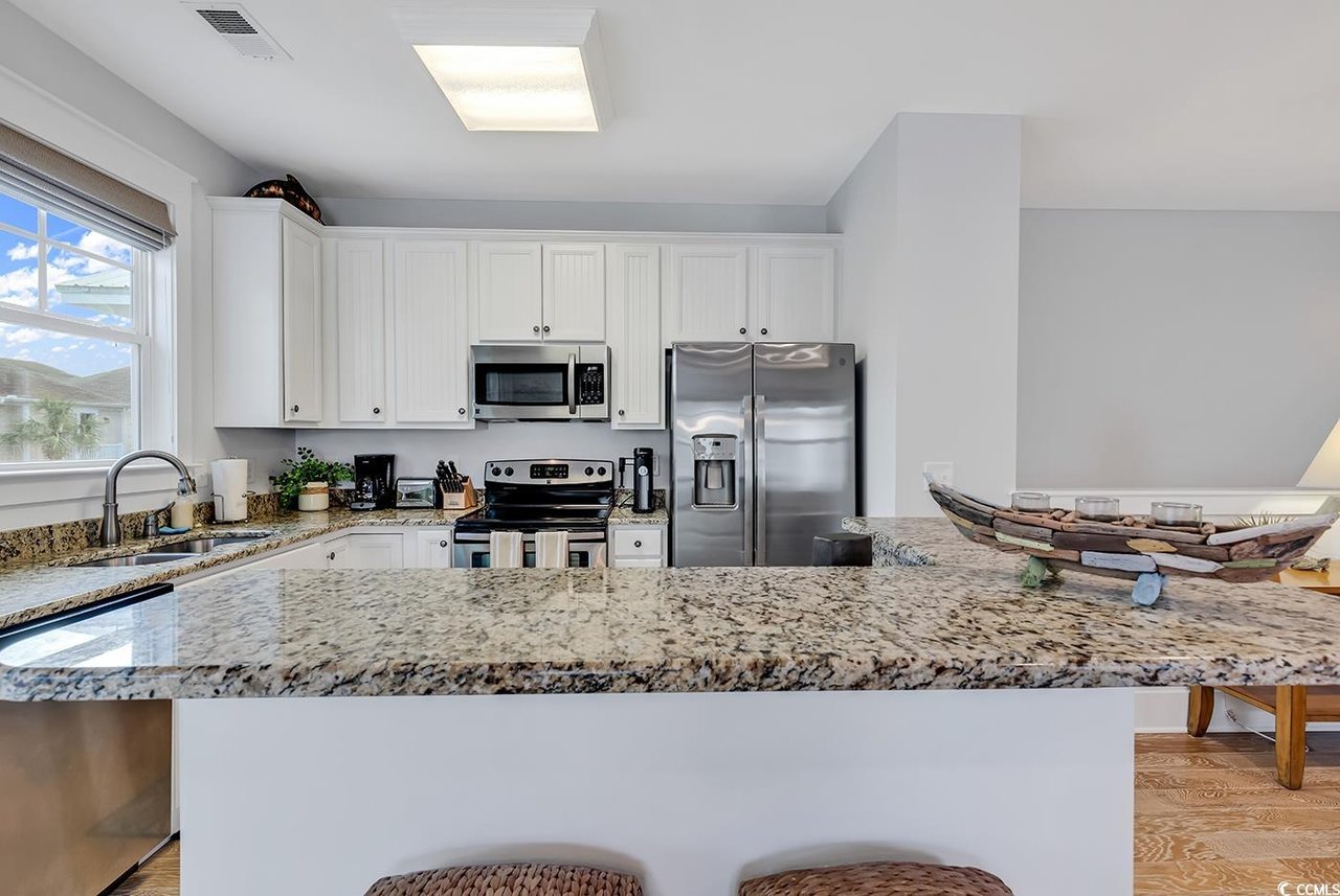 820 Madiera Dr. Unit: 14