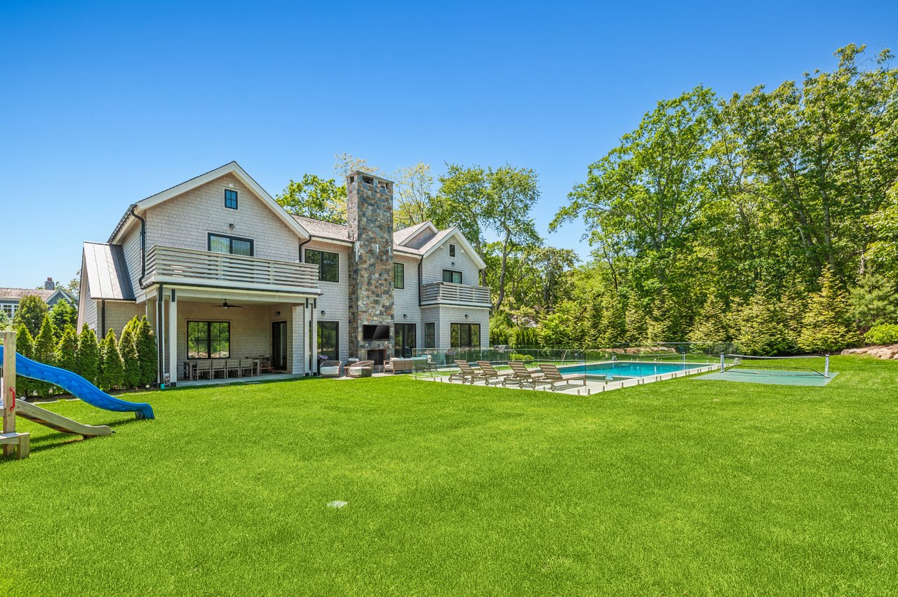 2 Fair Hills Lane