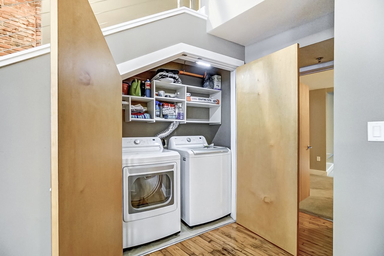26 E 6th St. (3 units available.) #702, #802 #803