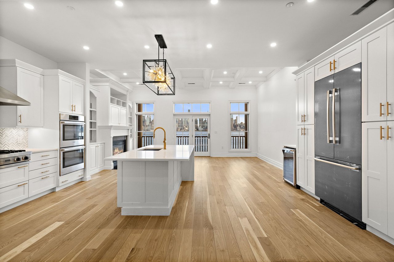 16 Regency Place | Townhouse in The Brownstones at Port Imperial