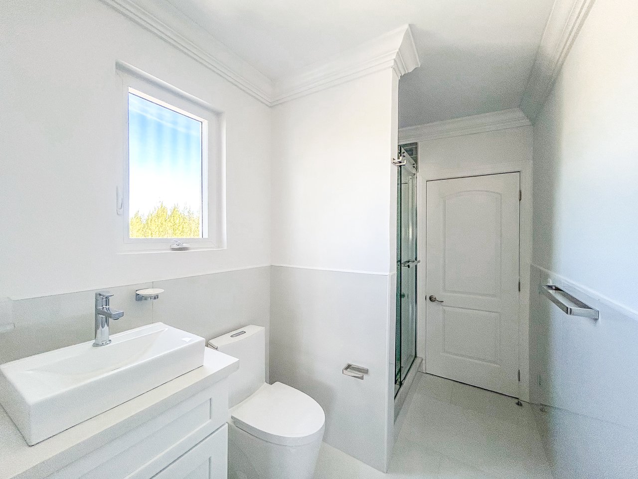 Unit #6 Dunmore Court