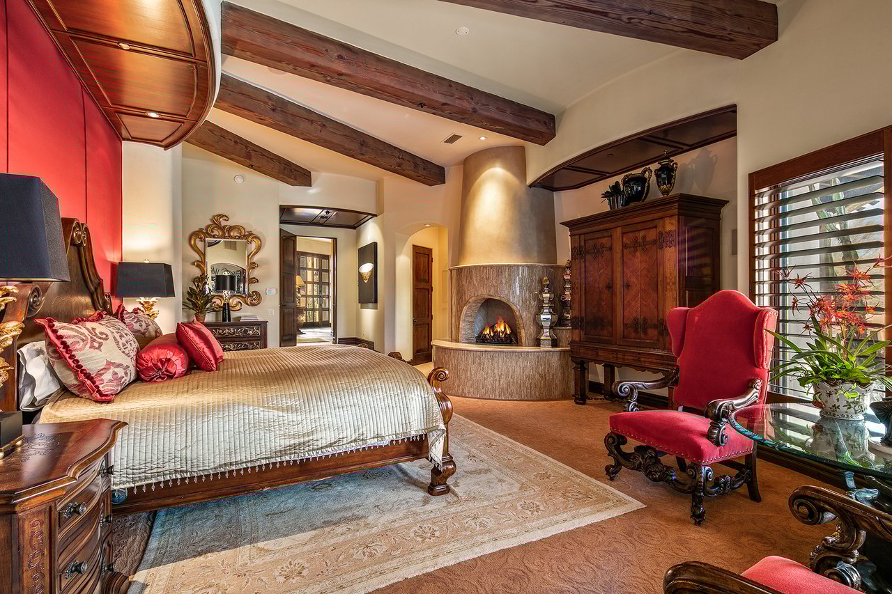 7311 E ARROYO HONDO Road