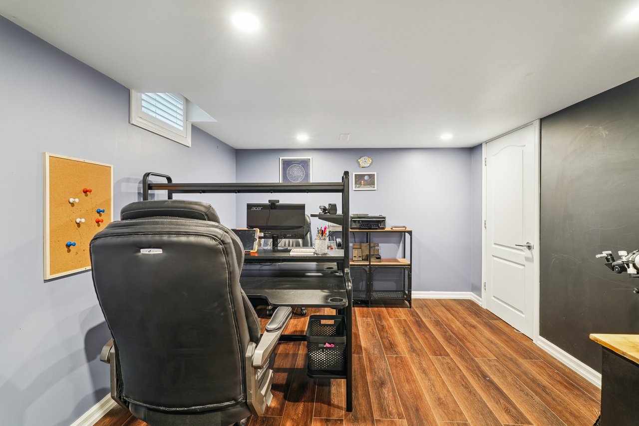 A Lifestyle Retreat in Prestigious Tyandaga Woods