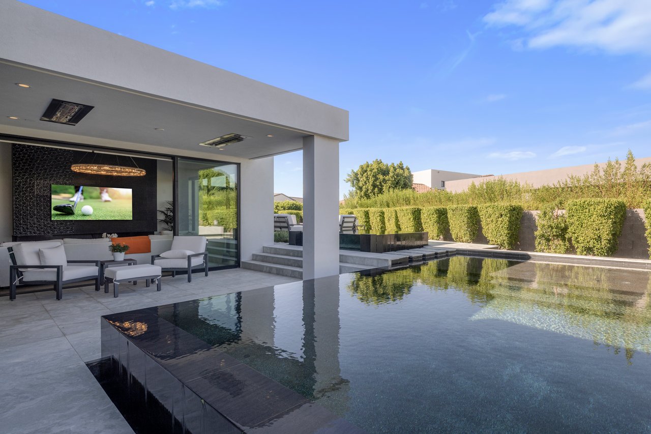 6914 E Cactus Wren Road