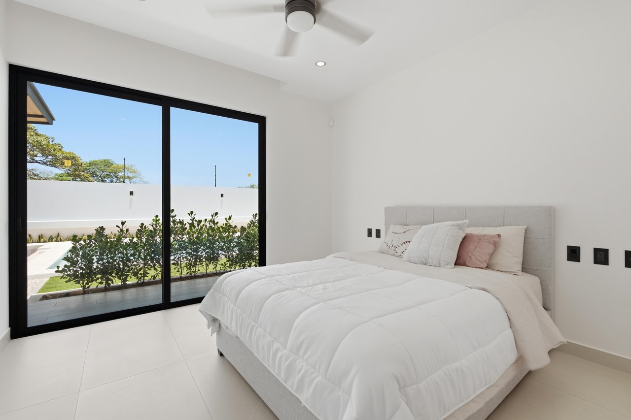 Villa Fresno | Newly Completed Contemporary Home with Private Pool Near Playa Avellanas