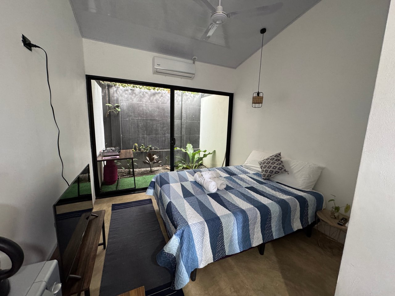 0.11 ACRES – 5 Cabinas Plus Room To Add More In Heart Of Uvita, Walk To Everything!!!!