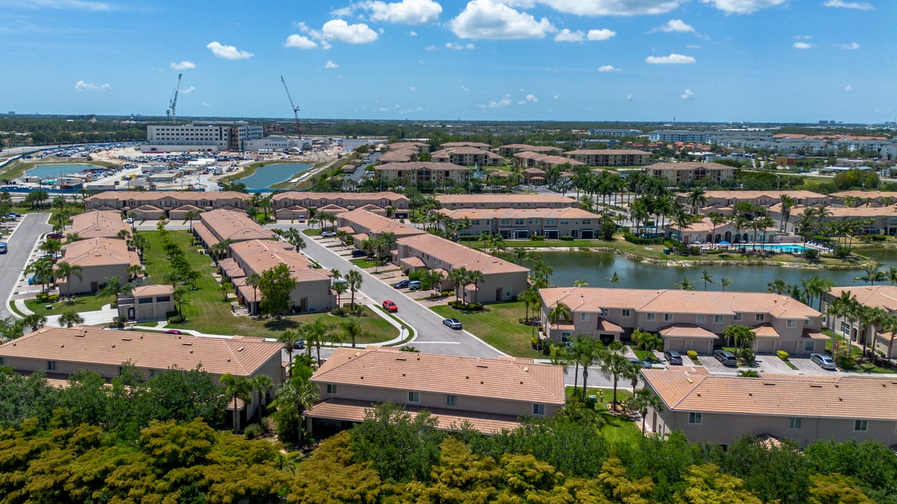 3932 Cherrybrook Loop - San Simeon Townhomes