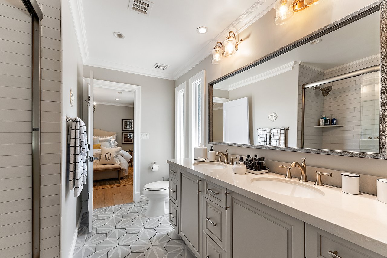 3508 E MARLETTE Avenue