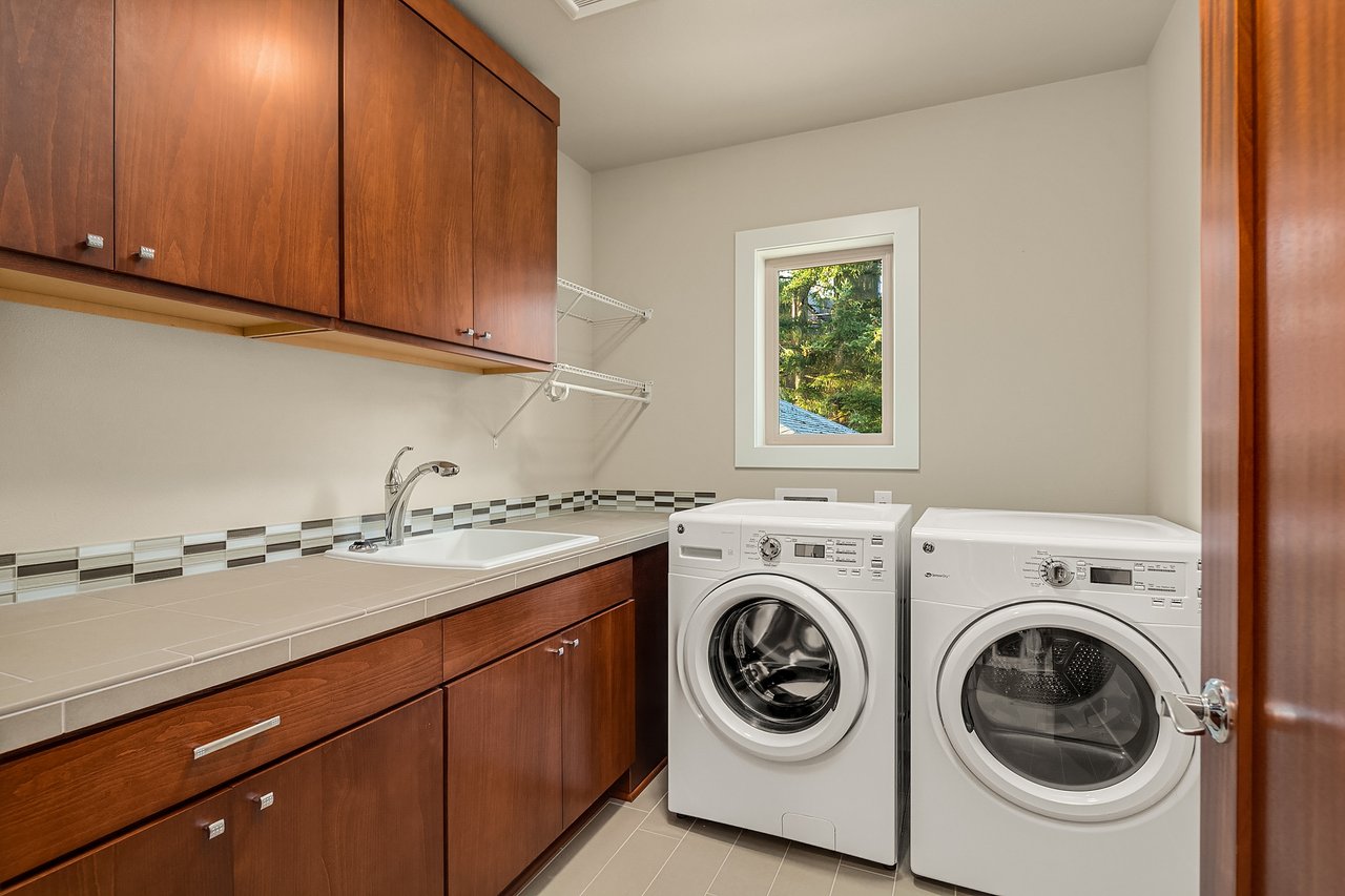 4605 Lake Washington Blvd NE #201