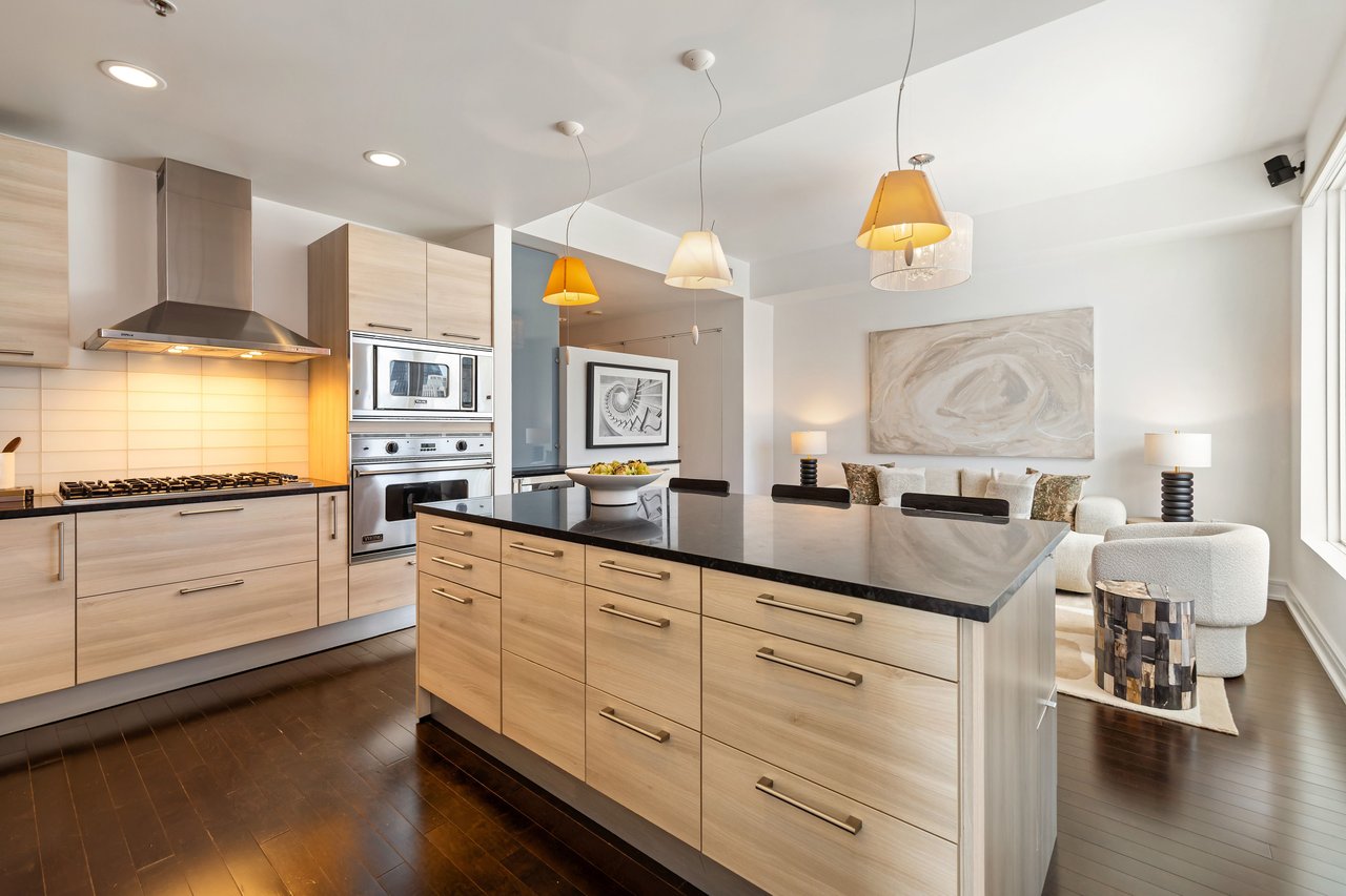 Three-Level SoMa Bay View Penthouse